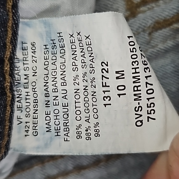 Riders by Lee Capris - Picture 4 of 4